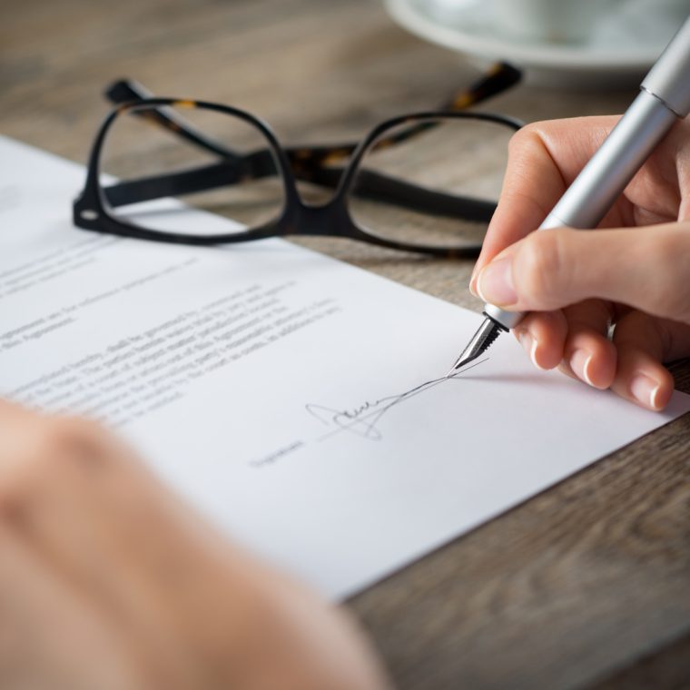 Signature clause