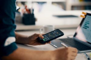 Épargner ou investir ?